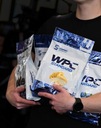 WPC STANDARD 700g WHEY PROTEIN SRVÁTKOVÝ PROTEÍN KREHKÝ KOLÁČ | INSPORT Vlastnosti bez aspartámu bez cukru rýchlo vstrebateľné