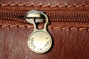Pánska kožená taška cez rameno malá hnedá talianska kabelka poštárka Šírka (dlhá strana) 22 cm