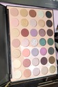 Morphe – 35C Everyday Chic Artistry Palette Paleta tieňov Prírodné