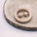 LittleDOT Krúžok s guličkami - hryzátko, hrkálka z dreva Vek dieťaťa 2 mesiace +