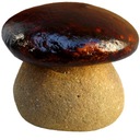 Грибная фигурка, экологическое украшение сада.