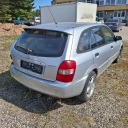 MAZDA 323F DÉFLECTEURS AIR VERS CABINES 2000 2.0Lphoto 8