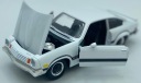 Chevrolet Vega GT 1974 1:24 Motormax 79048 белый