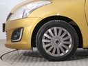 Suzuki Swift 1.2 DualJet, Klima, Tempomat Wyposażenie - komfort Elektrycznie ustawiane lusterka Wielofunkcyjna kierownica Elektryczne szyby przednie Wspomaganie kierownicy