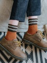 Pančuchy, Martin Boots s dámskymi ponožkami Dominujúca farba viacfarebná