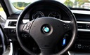 BMW Seria 3 2.0D Automatyczna klimatyzacja Spr... Wyposażenie - pozostałe System Start-Stop Tempomat