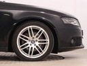 Audi A4 2.0 TDI, Skóra, Navi, Xenon, Bi-Xenon Wyposażenie - komfort Elektryczne szyby przednie Elektryczne szyby tylne Wielofunkcyjna kierownica Podgrzewane przednie siedzenia Elektrycznie ustawiane lusterka Wspomaganie kierownicy Tapicerka skórzana