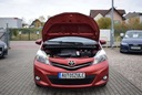 Toyota Yaris 1.0 Benzyna, 5-drzwi, Model : 201... Wyposażenie - bezpieczeństwo ABS ASR (kontrola trakcji) ESP (stabilizacja toru jazdy) Isofix Kamera cofania Poduszka powietrzna kierowcy Poduszka powietrzna pasażera