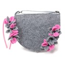 маленькая сумочка с цветами, повязка на голову светло-розового цвета