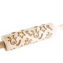 Скалка с гравировкой рождественских узоров