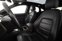 Jaguar E-Pace FV23 AWD S Automat Panorama Skóra Wyposażenie - komfort Elektryczne szyby przednie Elektryczne szyby tylne Elektrycznie ustawiane lusterka Podgrzewane przednie siedzenia Wielofunkcyjna kierownica Wspomaganie kierownicy Podgrzewane lusterka boczne Tapicerka skórzana