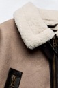 Krótka dwuwarstwowa kurtka kożuszek Zara Kolor beżowy