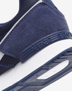 Topánky Nike VENTURE RUNNER koža veľ.40,5 Vrchný materiál semiš z pravej kože