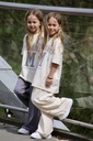 Ecru spodnie szwedy z nadrukiem | Qba Kids 134 Rozmiar (new) 134 (129 - 134 cm)