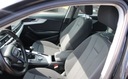 Audi A4 2.0D 150KM przeb.89tys navi zadbany za... Wyposażenie - komfort Elektryczne szyby przednie Elektryczne szyby tylne Elektrycznie ustawiane lusterka Podgrzewane lusterka boczne Tapicerka tekstylna Wielofunkcyjna kierownica Wspomaganie kierownicy Skórzana kierownica