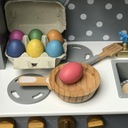 TickiT: drevené vajíčka Rainbow Wooden Eggs 7 el. Hrdina žiadny