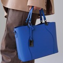 Dámska kožená kabelka Carmina Kráľovská modrá Pohlavie Výrobok pre ženy