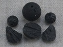 Prírodný náramok sopečná láva [B757] Dominujúca farba čierna