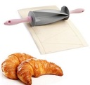 Скалка для нарезки круассанов