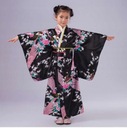 Japonské kimono tradičné pre dievčatánull