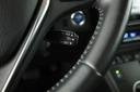 Toyota Auris Hybrid, Salon Polska, Serwis ASO Wyposażenie - bezpieczeństwo Czujnik deszczu Kamera cofania Poduszka powietrzna kierowcy ASR (kontrola trakcji) Poduszka powietrzna chroniąca kolana ESP (stabilizacja toru jazdy) ABS Isofix Alarm Poduszka powietrzna pasażera Kurtyny powietrzne Poduszki boczne przednie