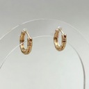 Золотые серьги-кольца с изящным узором, позолоченная хирургическая сталь.