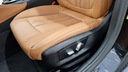 BMW 530 e xDrive Luxury Line aut Wyposażenie - komfort Elektryczne szyby przednie Elektryczne szyby tylne Elektrycznie ustawiane lusterka Podgrzewane przednie siedzenia Wielofunkcyjna kierownica Wspomaganie kierownicy Elektrycznie ustawiane fotele Podgrzewane lusterka boczne Tapicerka ciemna Tapicerka skórzana