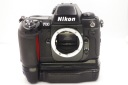 Корпус NIKON F100 + аккумуляторная ручка MB-15 Состояние отличное.