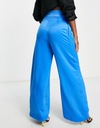 In The Style saténové modré nohavice defekt M Dominujúci materiál satén