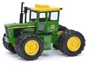 Коллекционная модель Трактора John Deere 7520 1:32.