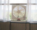 VENTILATEUR VITRES DE TOIT 12V DANS KAMPERACH FIAMMAphoto 6