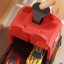 Іграшкова вантажівка Cars Storage and Transporter з 6 гоночними автомобілями. Червоний