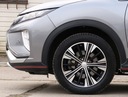 Mitsubishi Eclipse Cross 1.5 T-MIVEC Wyposażenie - komfort Podgrzewane tylne siedzenia Wielofunkcyjna kierownica Wspomaganie kierownicy Podgrzewana przednia szyba Przyciemniane szyby Elektrycznie ustawiane lusterka Elektryczne szyby tylne Podgrzewane przednie siedzenia Elektryczne szyby przednie