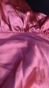 Korálové Saténové šaty obálka midi defekt 46 Dominujúci vzor bez vzoru