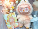 THE MONSTERS ANIME BABA KABALAFIGURA KULCSTARTÓ ARANYOS JÁTÉK KABALAFIGURA LABU Gyermek életkora 2+ év