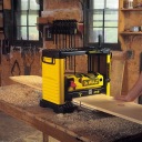 Рубанок DEWALT DW733