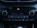Hyundai Tucson 1.6 GDI, Salon Polska, Serwis ASO Wyposażenie - multimedia CD Bluetooth MP3 Gniazdo USB Nawigacja GPS Gniazdo SD