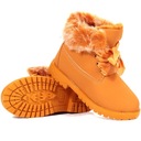 Зимние детские ботинки изолированные снежные ботинки