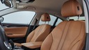 BMW 530 e xDrive Luxury Line aut Wyposażenie - bezpieczeństwo ABS Alarm ASR (kontrola trakcji) Czujnik deszczu Czujniki parkowania tylne Immobilizer Asystent parkowania Czujniki parkowania przednie Kurtyny powietrzne Poduszki boczne przednie Poduszka powietrzna chroniąca kolana Poduszka powietrzna kierowcy Poduszka powietrzna pasażera Poduszki boczne tylne ESP (stabilizacja toru jazdy) Isofix Kamera cofania