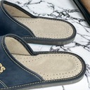 Pánske papuče BOSS koža modrá tmavo modrá ako darček pohodlné papuče Dominujúci vzor bez vzoru