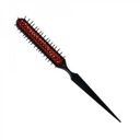 Узкая, маленькая кисть для хайлайтера.