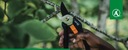 Ножничный секатор для ветвей сплошной P121 Fiskars 1057160 легкий 18 мм садовый