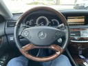 Mercedes CL 500 Benz CL 550. V8. Bezwypadkowy. Wyposażenie - komfort Elektryczne szyby przednie Podgrzewane przednie siedzenia Wielofunkcyjna kierownica Elektrycznie ustawiane fotele Podgrzewane lusterka boczne Tapicerka ciemna Tapicerka skórzana