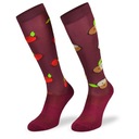 Веселый Comodo скачет в носках по колено в APPLES