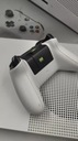 KONSOLA XBOX ONE S + 2 GRY ZESTAW Liczba kontrolerów w zestawie 1