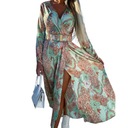 Wzorzysta długa sukienka z paskiem w talii w kolorze miętowym rozkloszowana
