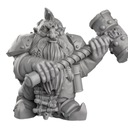 Гном-герой с большим молотом