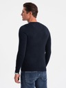 Klasický pánsky sveter s okrúhlym výstrihom tmavomodrý V9 OM-SWBS-0106 S Dominujúca farba modrá