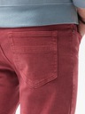 Pánske džínsové nohavice P1058 červené M Model P1058