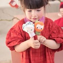Lilliputiens: sada mini paličiek na prsty Červená Vek dieťaťa 12 mesiacov +